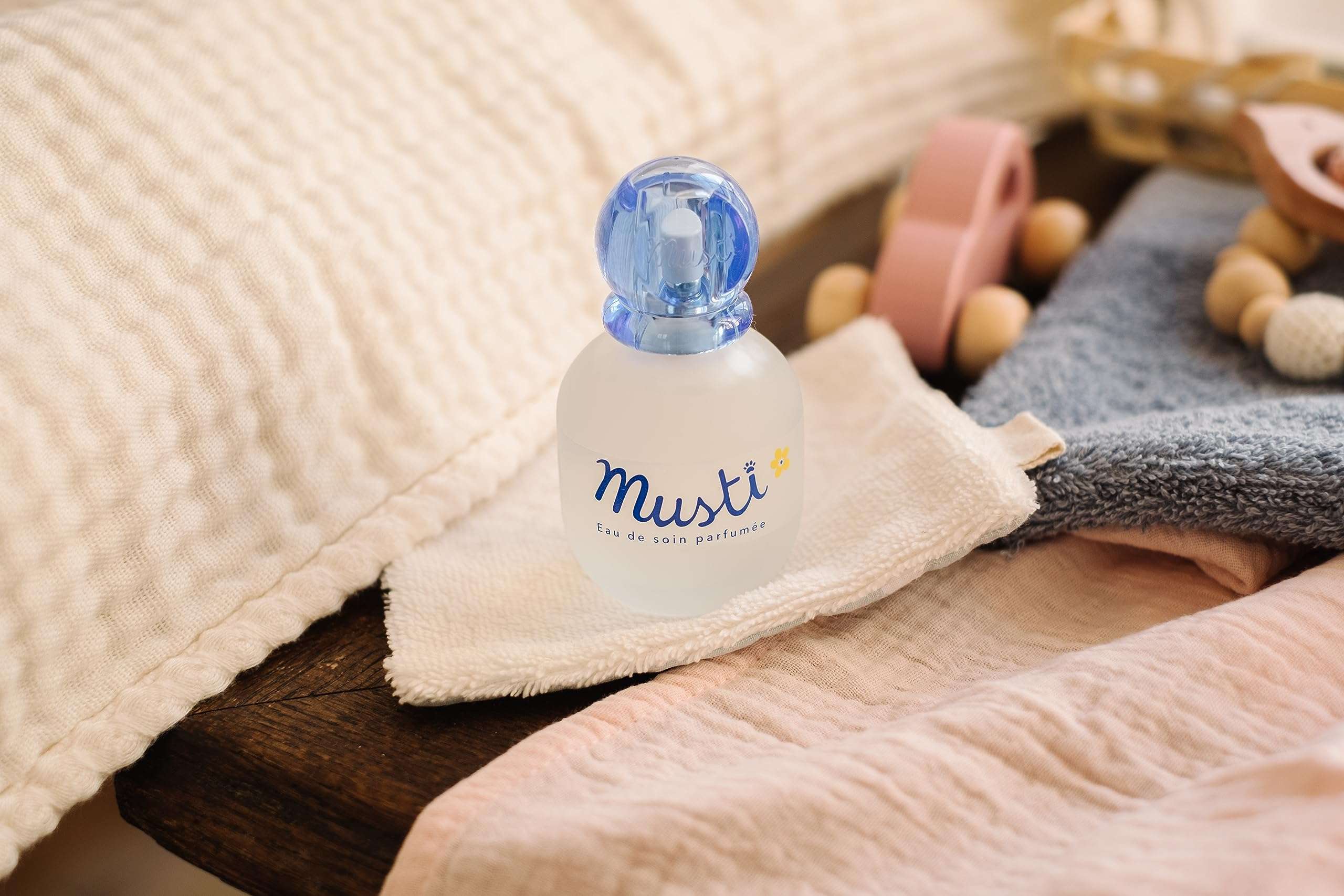 Mustela Musti Eau de Soin Parfumee - Delicate Fragrance for Boys & Girls - with Chamomile & Honey Extracts - AlcoholFree - 50ml