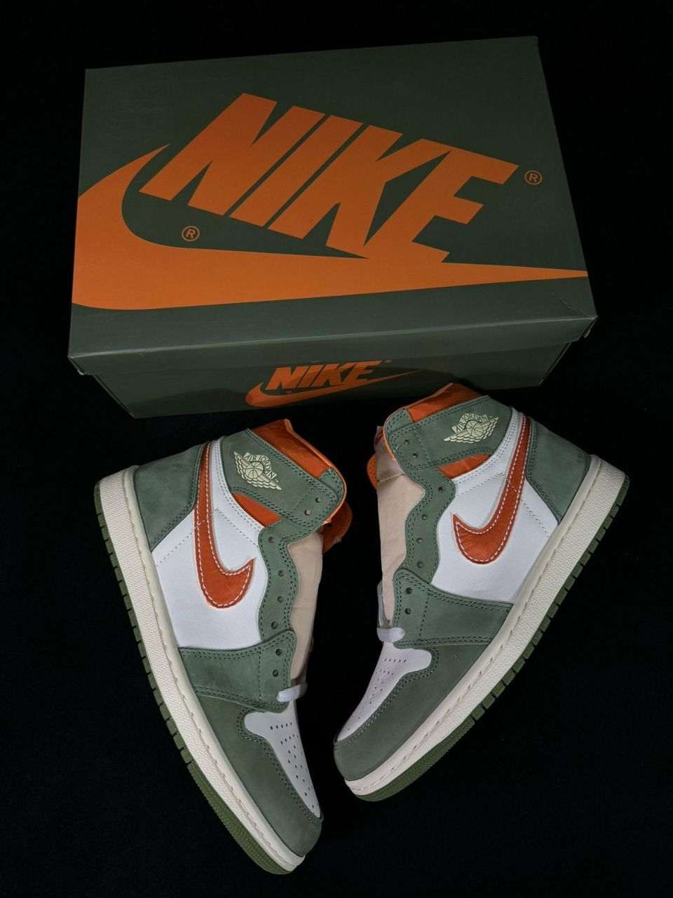 Air Jordan 1