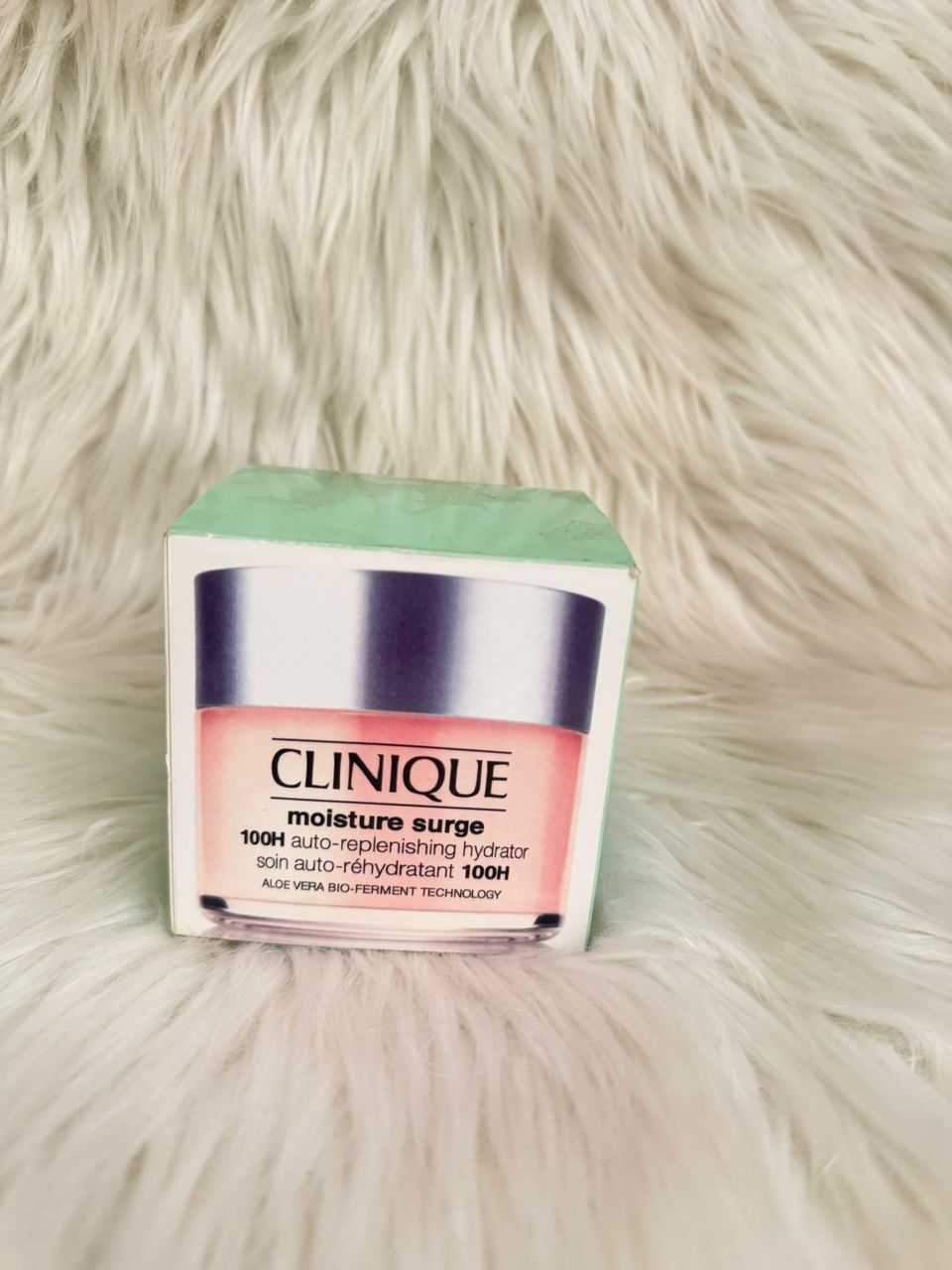 Clinique Moisture Surge 100H Auto- Replenishing Hydrator