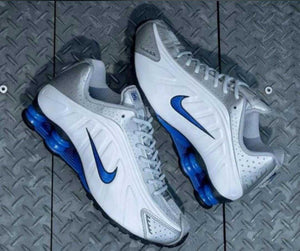 Nike Shox R4 sneakers